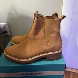 Tom’s Dakota Boots